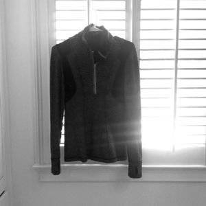 Lululemon pullover charcoal and black size 4